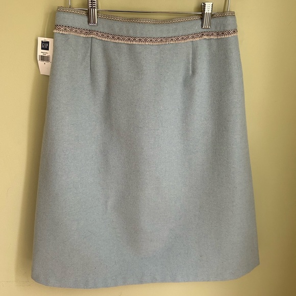 NWT Gap pale blue a line skirt size 2. Wool blend w/nordic looking trim. Lined! - Picture 2 of 15